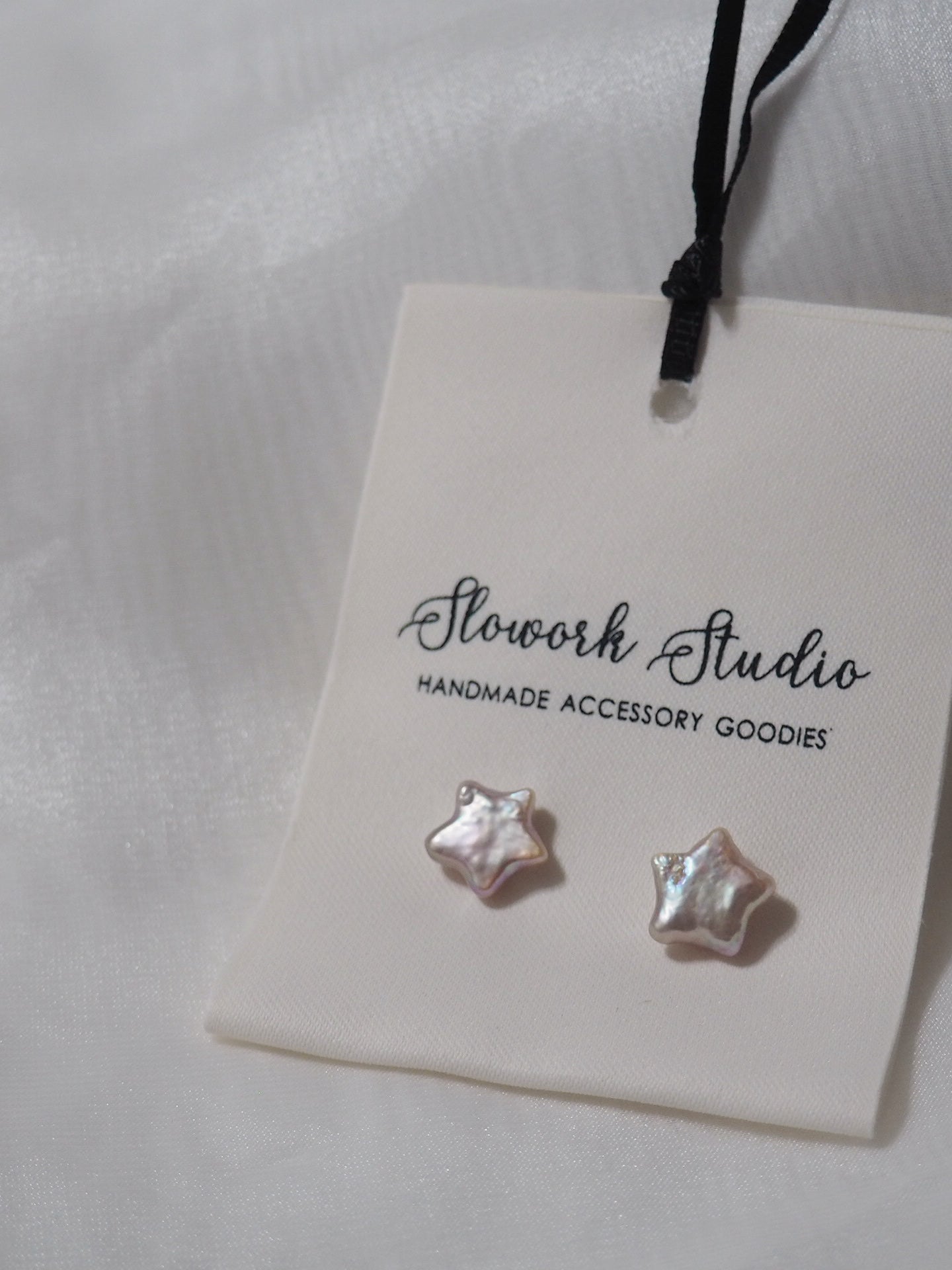 天然星星巴洛克珍珠耳環（白/紫色）