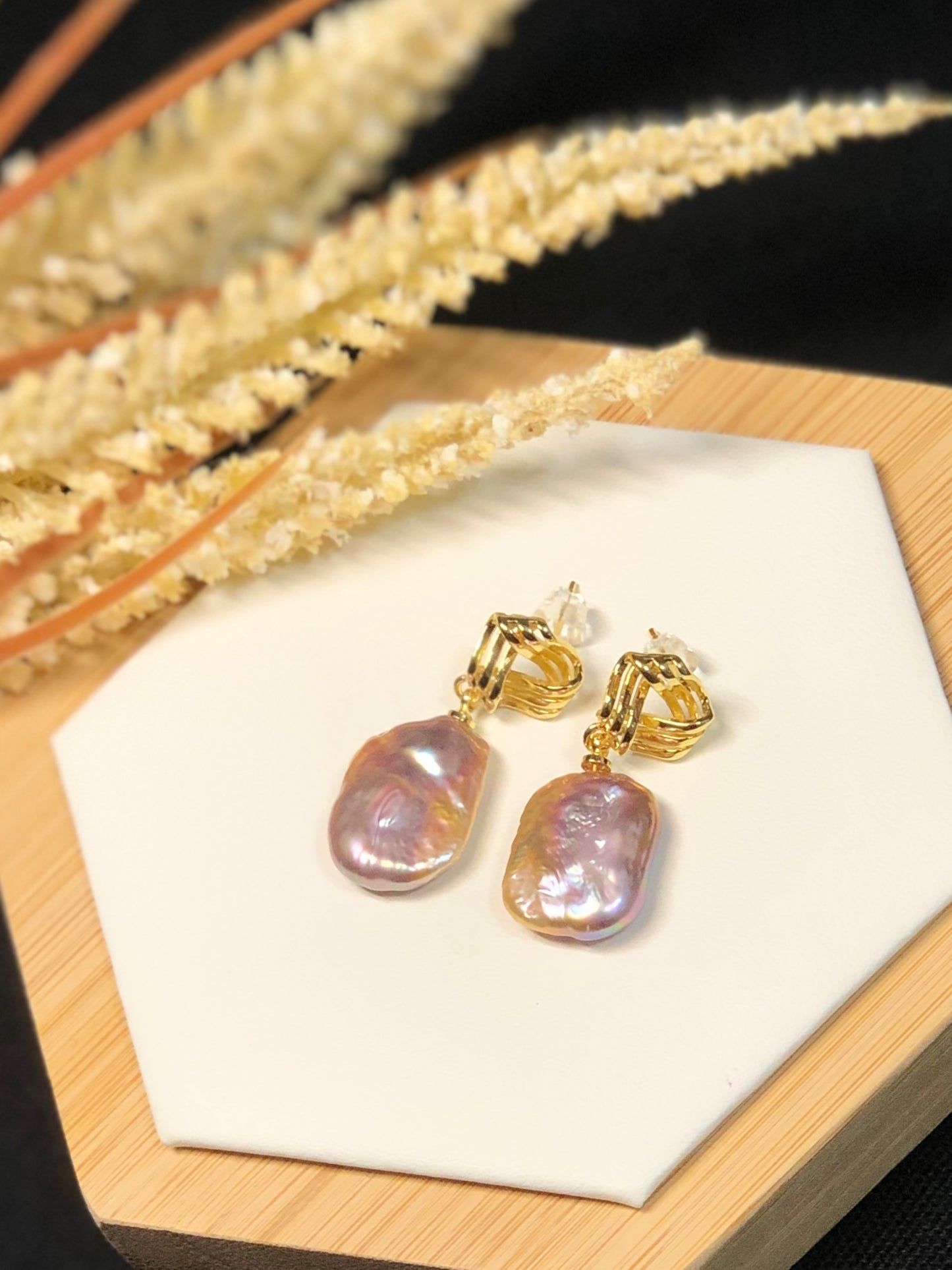 天然紫巴洛克珍珠耳環（純銀耳針）